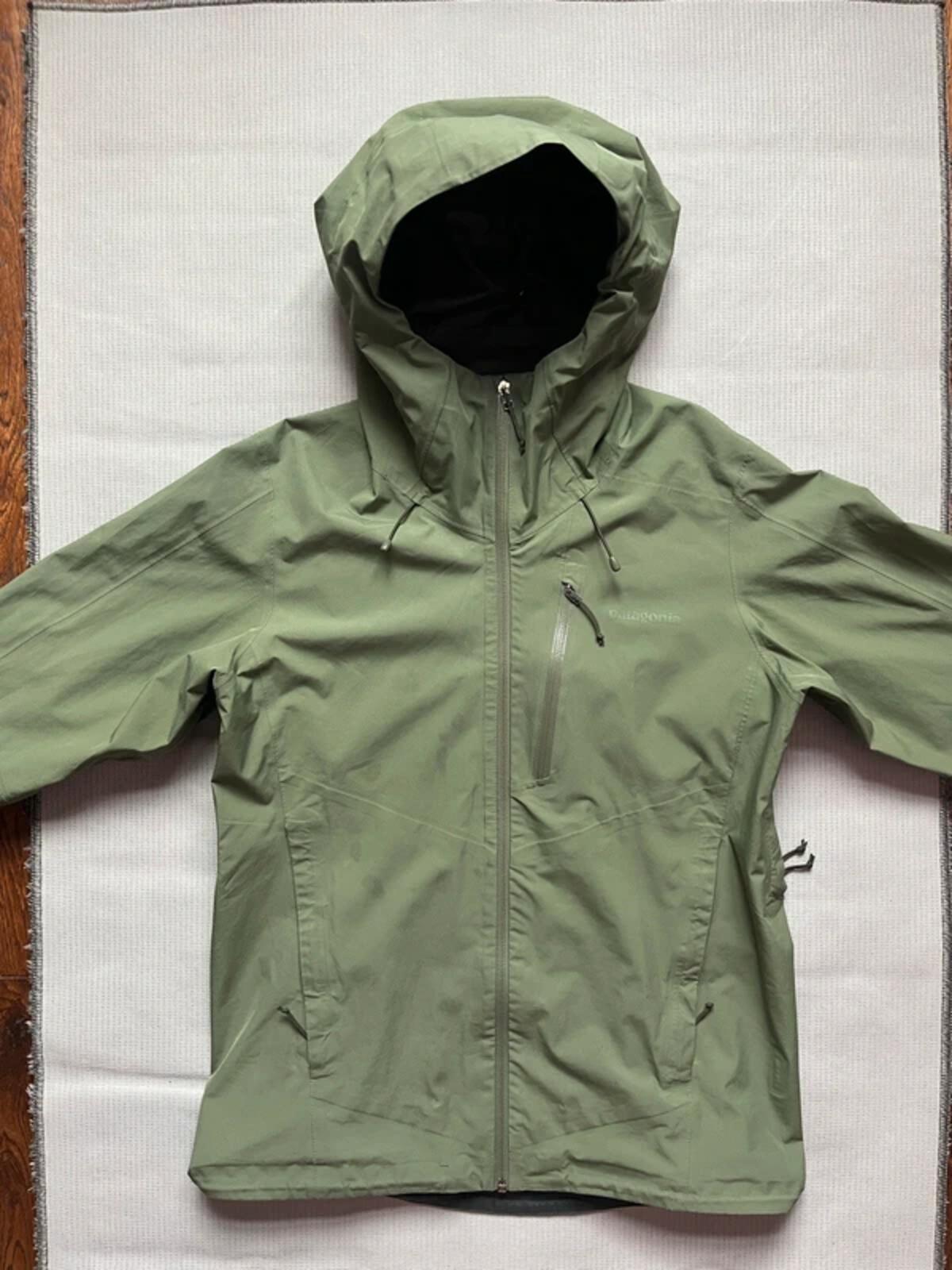 Patagonia Women's Granite Crest Rain Jacket - Green, Large