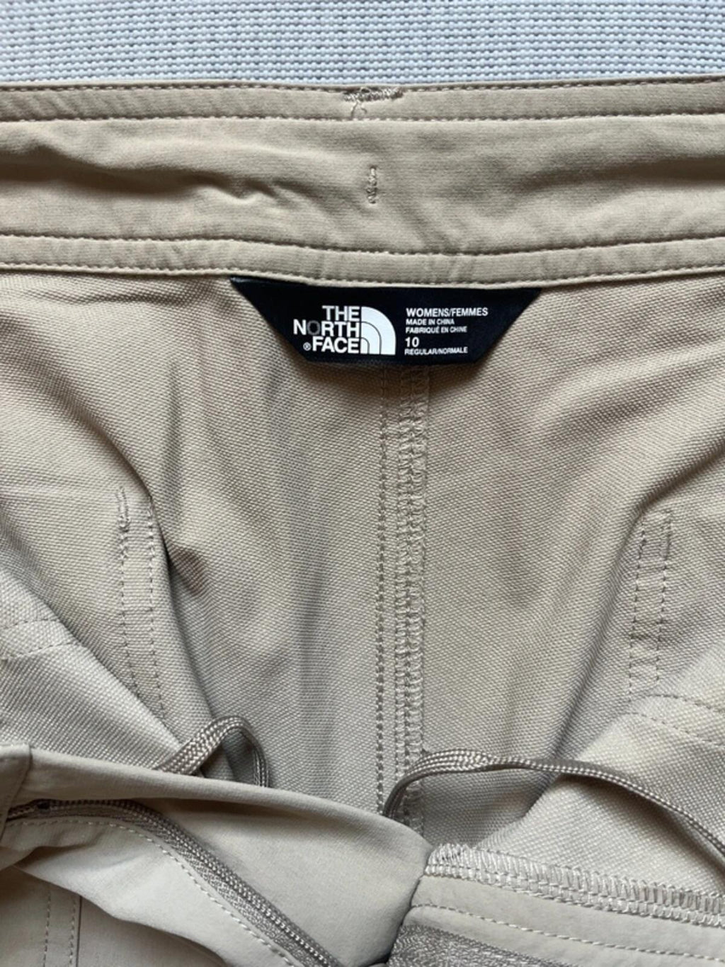 The North Face Women's Lightweight Convertible Walking Trousers - Khaki, Size UK 10