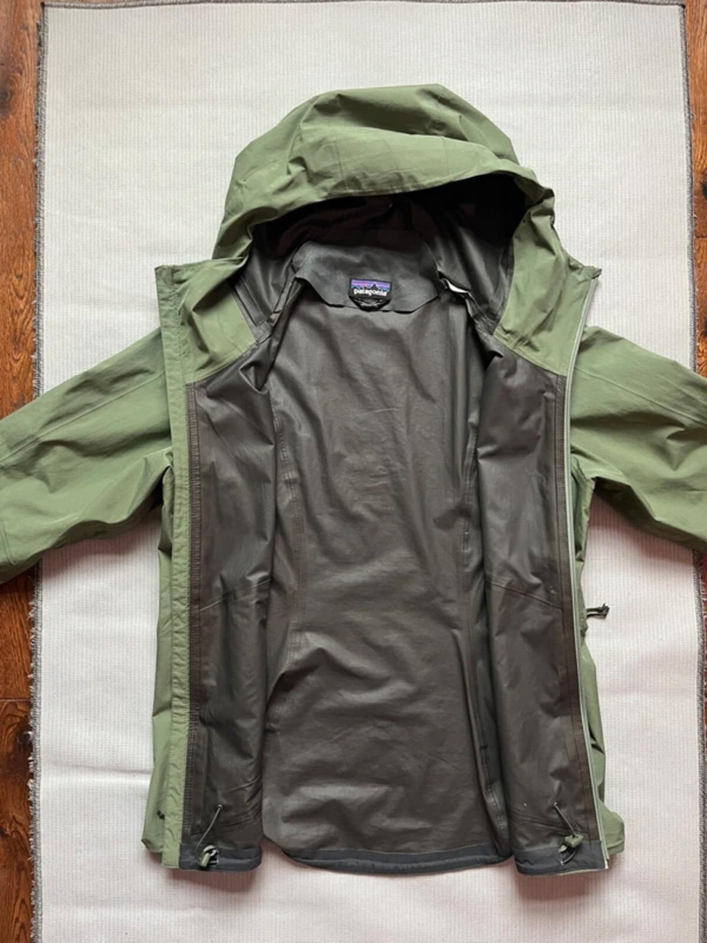 Patagonia Women's Granite Crest Rain Jacket - Green, Large